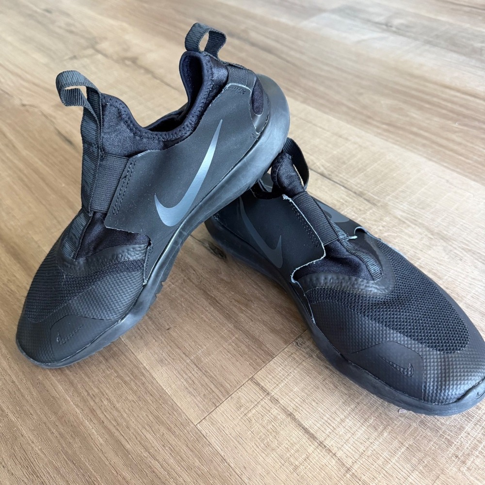 Nike Flex Runner GS Triple Black Slip On Running Shoes Mens 7Y Womens 8.5